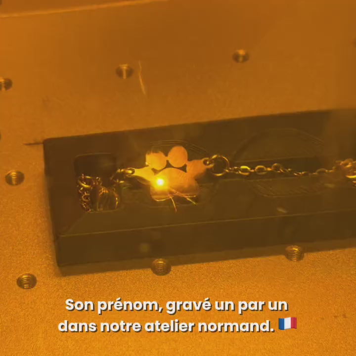 Le Bracelet Patte d'Amour - Gravé à son prénom